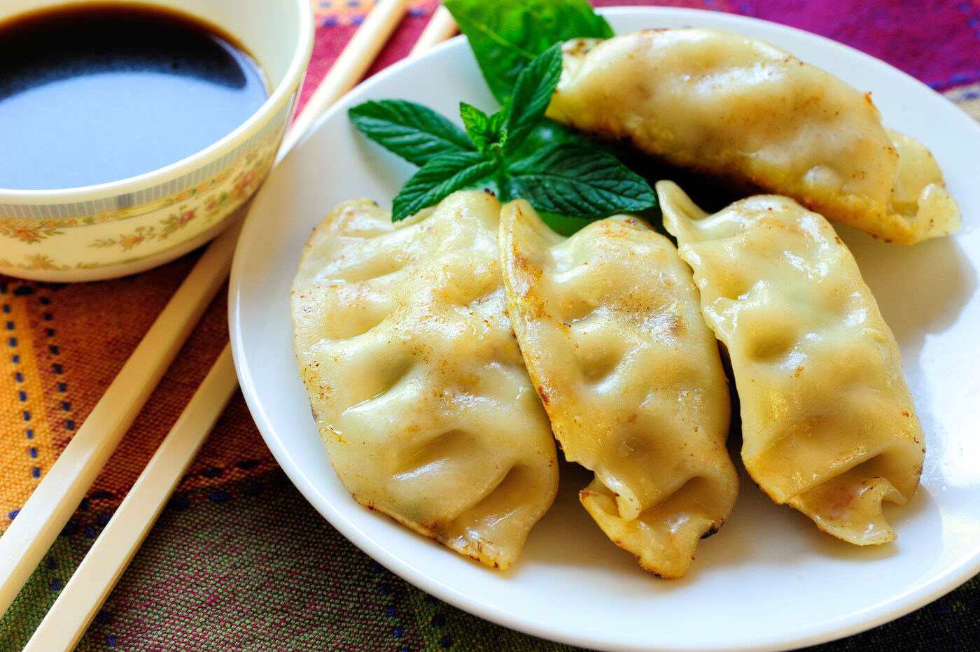 Ångande hemlagade dumplings