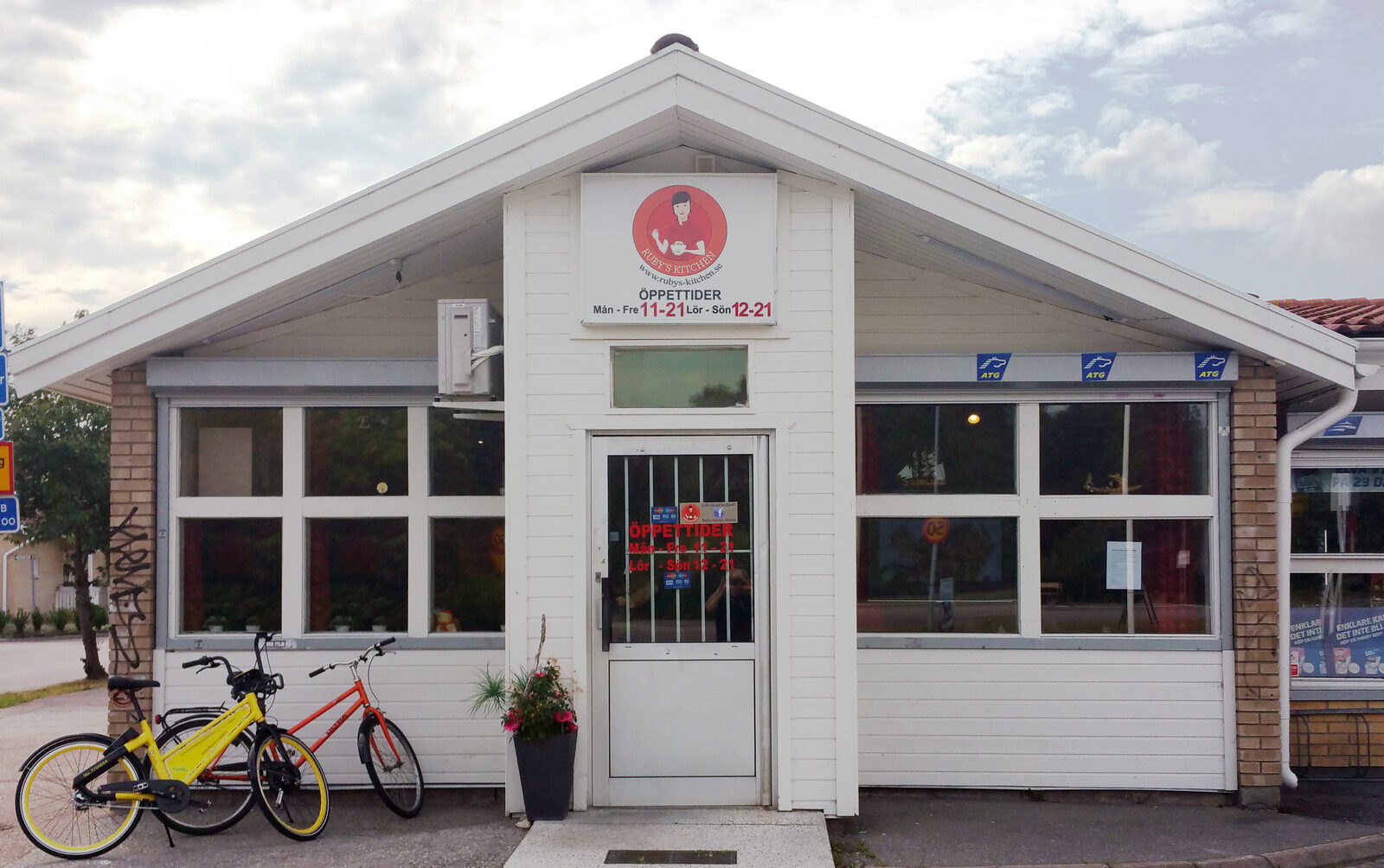 Rubys Kitchens entré på Hermelinvägen i Västerås